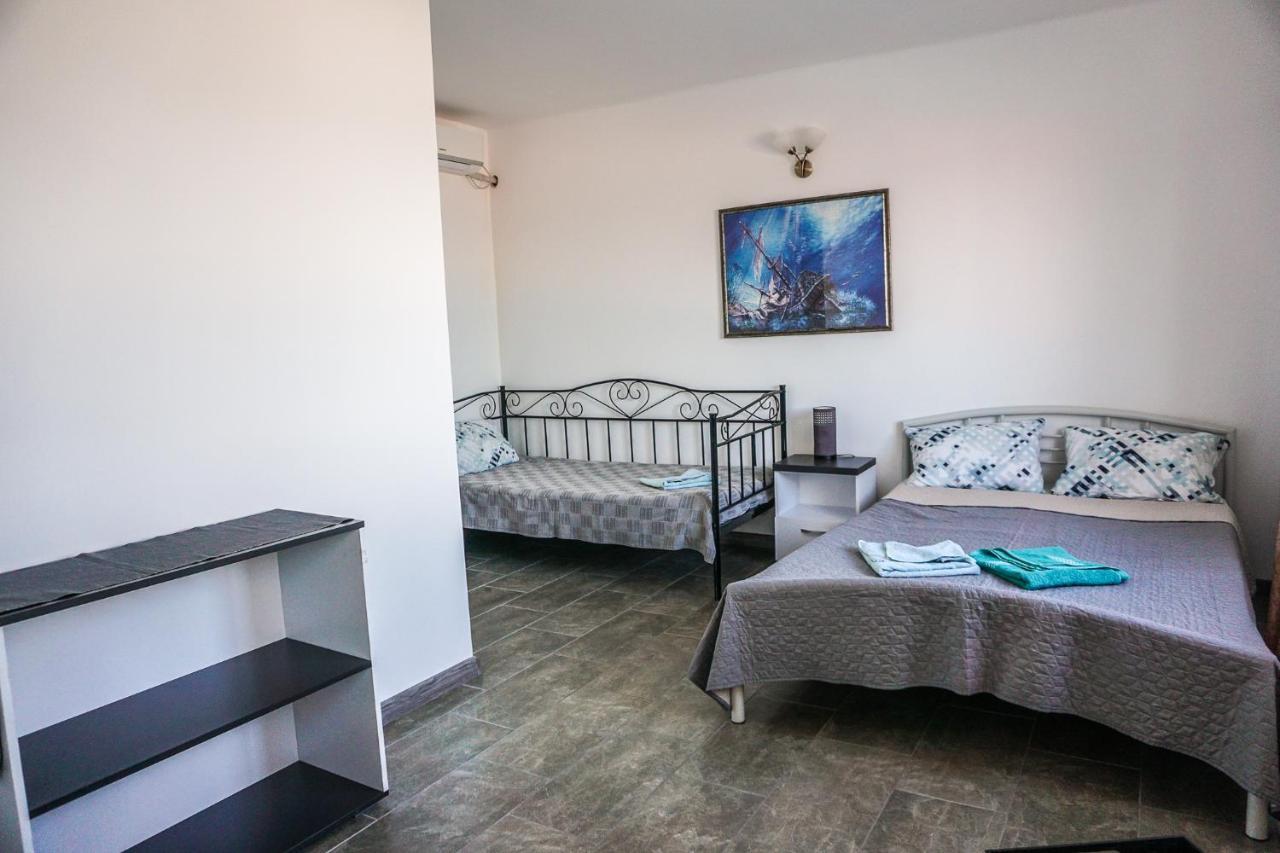 Gladiola Guest house